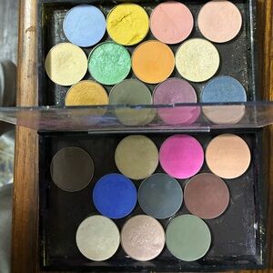 Mac pallet of Ofra 7 gram eye shadows $469 retail value